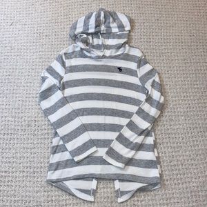 ABERCROMBIE KIDS STRIPED HOODED SWEATER